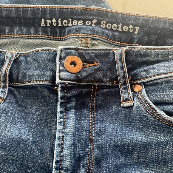 MIDRISE SKINNY RIPPED JEANS - Picture 5 of 6